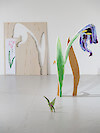 Marie Boyer in N'oublie jamais jamais les fleurs, 2025 - Les Chantiers Résidence - Passerelle Centre d'art contemporain, Brest © photo : Aurélien Mole
